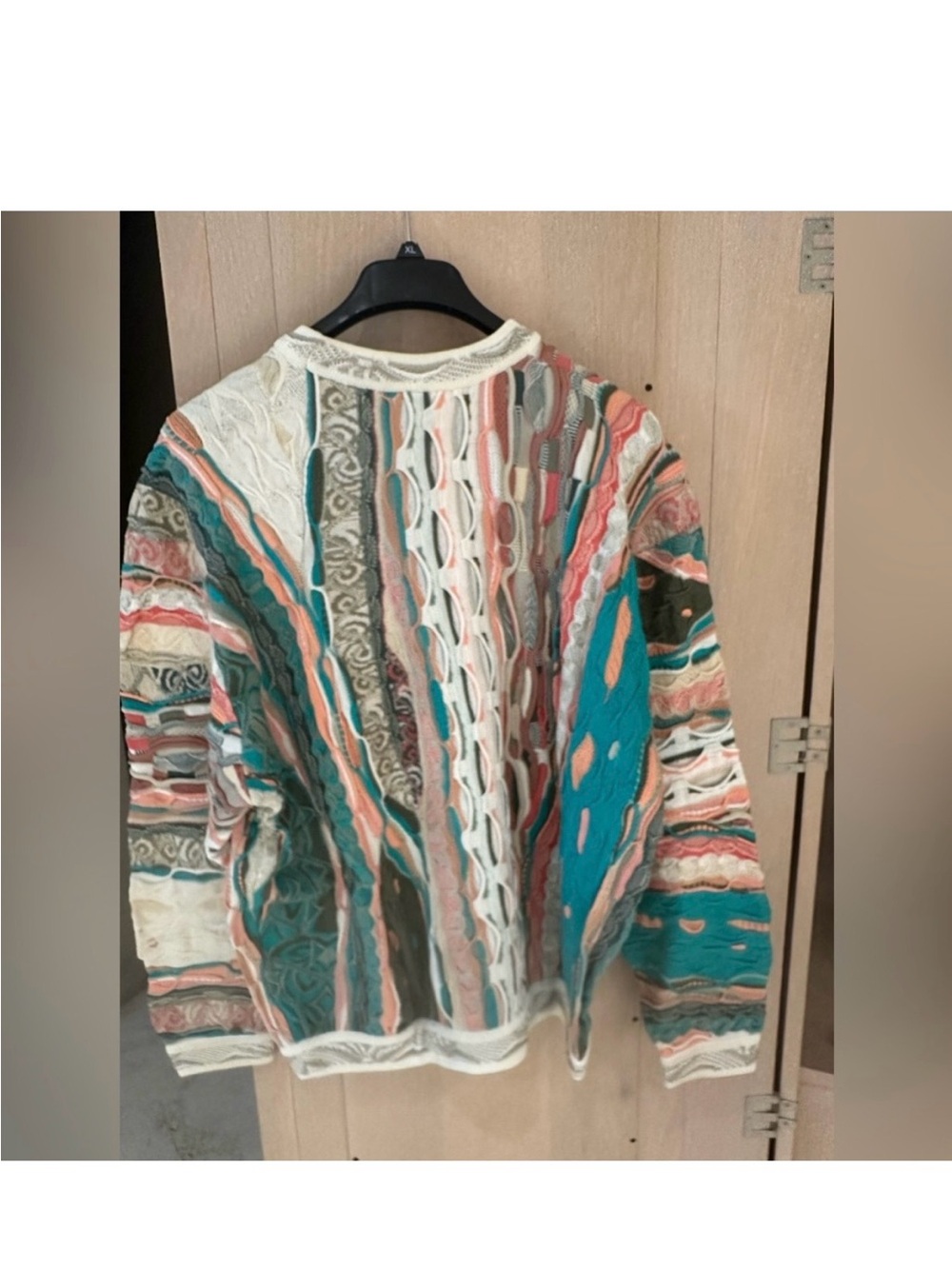 COOGI Men’s Knit Sweater - Bold Striped Pattern UNIQUE COLOR!!new!!